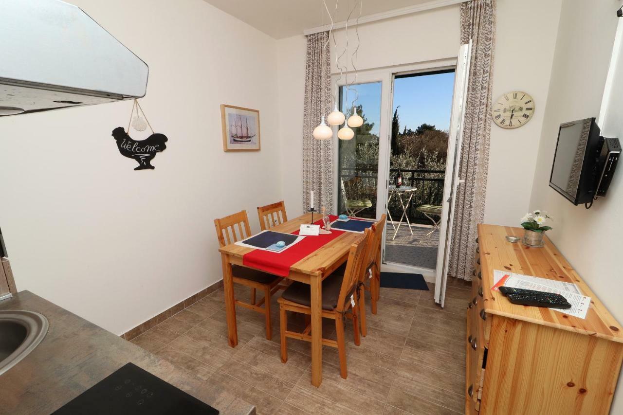 Apartments Trstenica أوروبيتش الغرفة الصورة